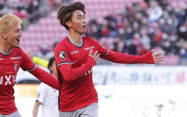 「鼻血でた」「ジャニーズにいてもおかしくない」女性誌に登場した鹿島MF荒木遼太郎にファン大興奮！「たまには違う一面も見てね〜」