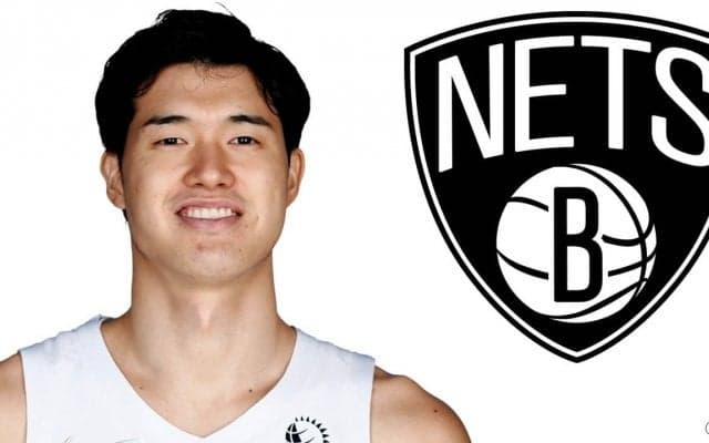 渡邊雄太がネッツのメディアデーで会見に登場