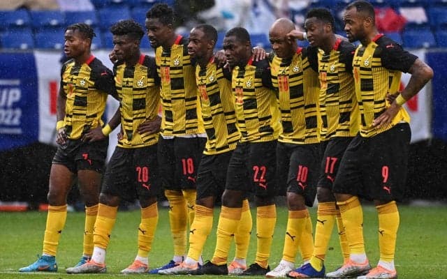 6月に日本と対戦したガーナのW杯ユニ、ホームは胸に黒い大きな星、アウェイは黄色から赤に大胆カラーチェンジ