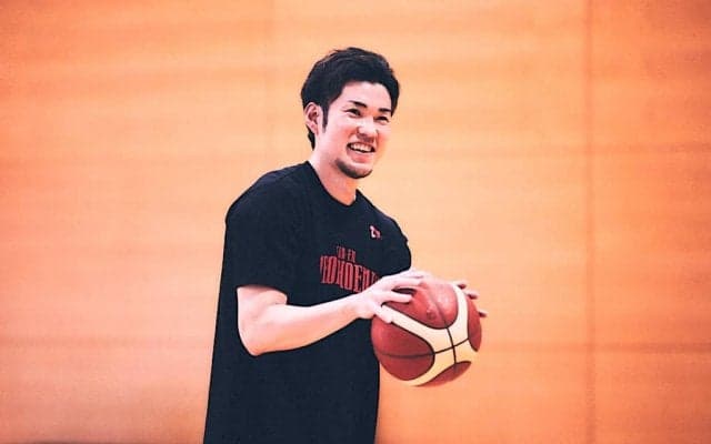 【Bリーグ】稀代のシューター金丸晃輔が新天地・三遠ネオフェニックスで求めるバスケとは…