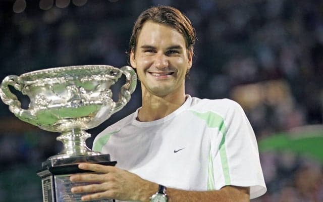 〈フェデラーGS20勝プレイバック7〉新鋭バグダティスを破り優勝！ 伝説の名選手レーバーから祝福され涙／2006年全豪オープン [リバイバル記事]