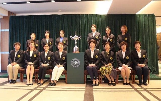 原英莉花＆勝みなみ、歴代女王14人の食事会で緊張のあいさつ「コースはザ・メジャー」