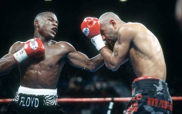 朝倉未来を破ったメイウェザーの全盛期KO復刻に日本人衝撃「映像でもパンチが見えない」