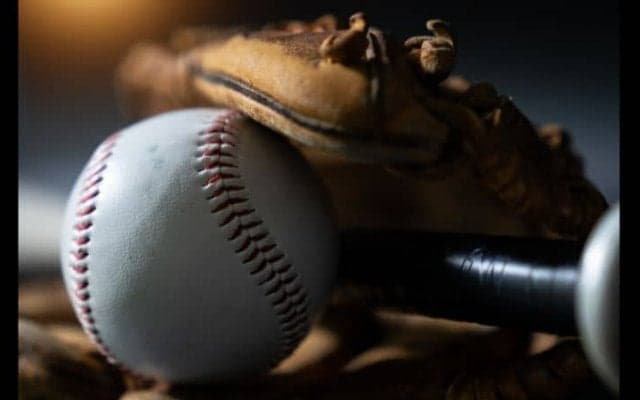 56号本塁打の期待が高まる村上宗隆への申告敬遠は是か非か？「プロ野球のあるべき姿」を考える