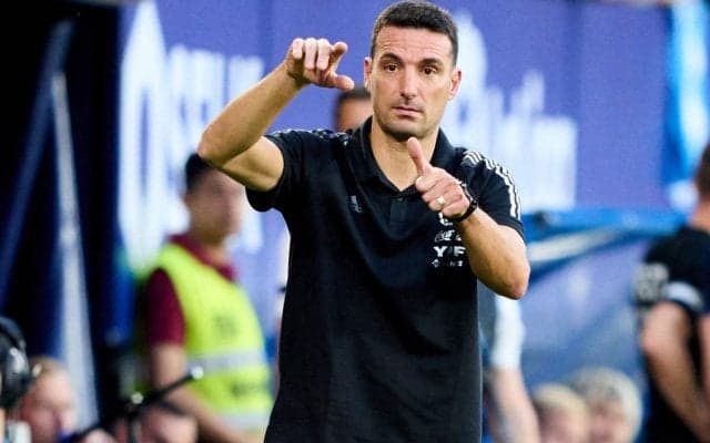 35戦無敗中のアルゼンチン代表、スカローニ監督が2026年W杯まで契約更新