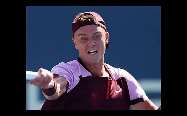 ルーネ 2度のTB制し初戦突破