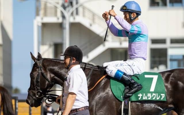 父の主戦騎手とタッグを組み、得意の芝1200mで初GI制覇狙う3歳牝馬