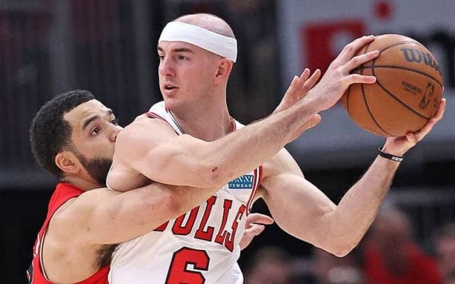 人気者のカルーソがNBAから背番号変更を拒否された理由とは？