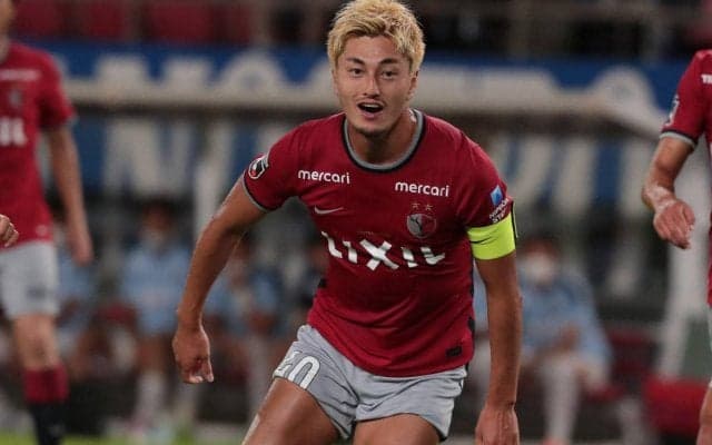 「鈴木優磨イカつ！！」鹿島の選手たちが女性誌で爽やかな姿を披露も…「んっ？チンピラいた」