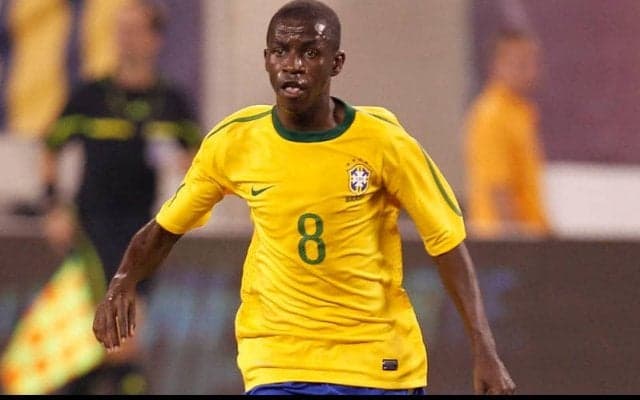 元ブラジル代表MFラミレスが現役引退を発表