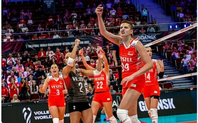 最後は判定が覆ってトルコがフルセットの末にドミニカ共和国との大激戦を制す【2022女子世界選手権】