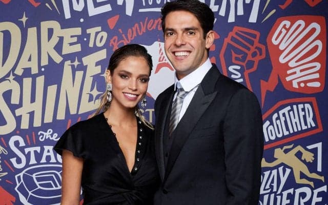 「なんて美しいカップル」カカが妻とのパーティーでの2ショットが話題！ さらに驚きのレジェンド5人衆にファン興奮「なんて日だ」