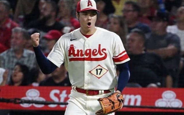 「スバラシイ！！」大谷翔平が”ノーノー未遂”の圧倒的なピッチングを披露　レジェンドＯＢも興奮「ＭＬＢ最高の選手だ！」