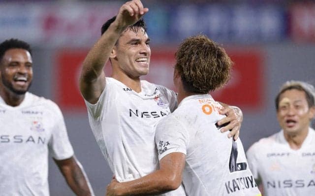 「世界一のタイプの女性」「常に俺を支えて応援してくれているところ」横浜FMの選手が奥様の好きなところを語る！