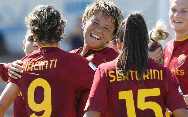 ローマDF南萌華がCL予選で後方から飛び込みヘディング弾！ 勝利後にはロッカールームで熱唱！ 