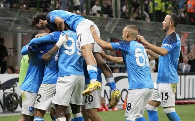 「コウモリめちゃいる」ナポリが”ハロウィン仕様”のユニフォームを発表! 「最高にイカしてます」「これは苦手な人いるんじゃないか」と賛否両論