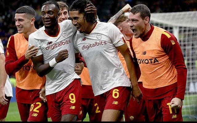 ディバラ＆スモーリング弾で逆転のローマが天敵に12戦ぶり白星！　ホームで惜敗インテルは今季初のリーグ連敗に…《セリエA》