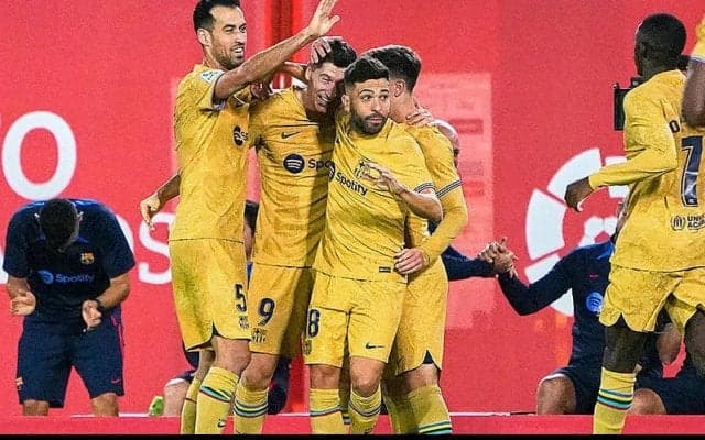 レヴァンドフスキが圧巻のリーグ6戦連発！　バルセロナがマジョルカに競り勝って6連勝《ラ・リーガ》