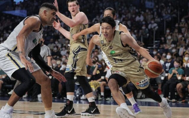 琉球ゴールデンキングスが宇都宮ブレックスを開幕初戦で圧倒 - Bリーグ2022-23シーズンが本格開幕