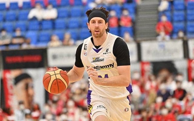 アウェーでライアン・ケリーがダブルダブルの活躍…SR渋谷が開幕戦で富山に勝利