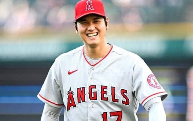 記録ずくめ！大谷が日本人最高43.5億円で契約延長！日本人メジャー年俸ランキング