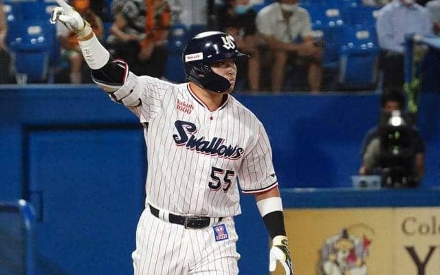 欠場の村上宗隆、史上最年少22歳での3冠王“決定的”　中日大島が打率で上回れず終戦