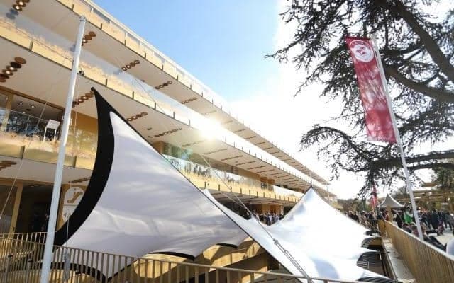 23時05分発走！ 凱旋門賞の放送媒体・馬場情報・出走馬まとめ