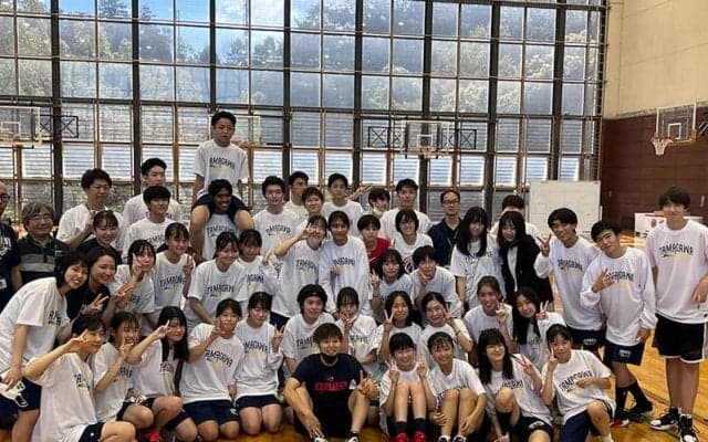 MSEと玉川学園がパートナーシップ締結…町田瑠唯が中・高校生とクリニックで交流