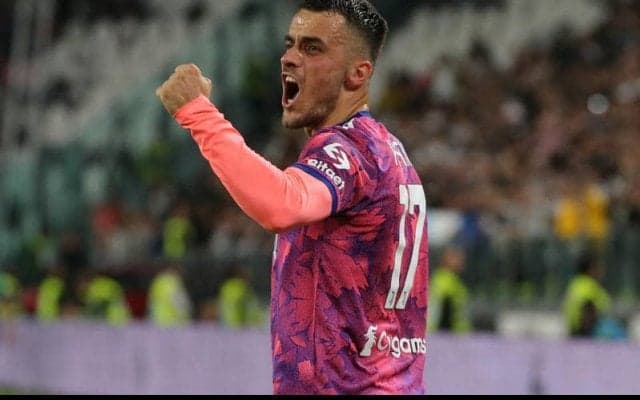 「アシストのドゥシャンに感謝」　ユベントスで初ゴールのコスティッチが歓喜