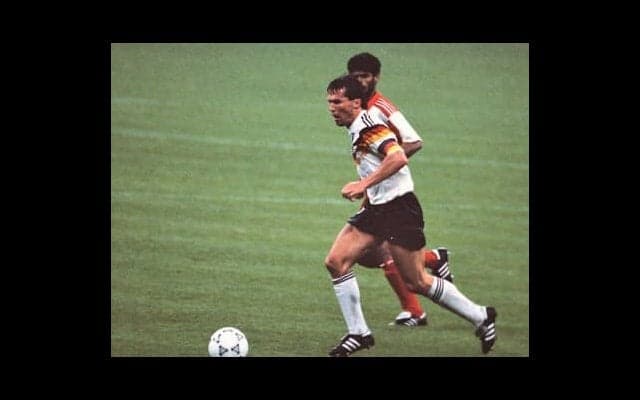 ドイツ代表はなぜ強いのか。プラティニのフランスもお手上げだった全盛時代