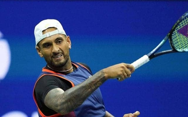 「日本に行った理由はこれ？」　有名テニス選手が座り込んだ東京の名所に海外羨望