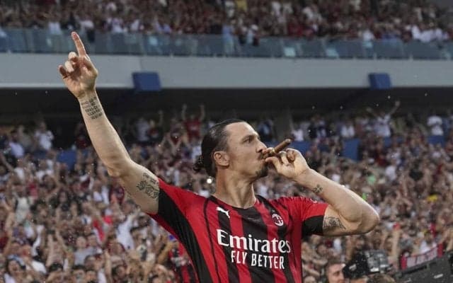 「お洒落すぎないか」イブラヒモビッチ、自分への誕生日プレゼントとして「フェラーリ2台」を「合計3億6000万円」で購入!