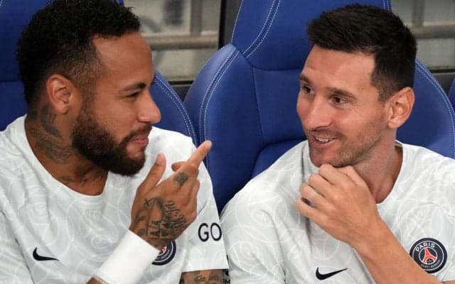 「偶然だと思ったけど…」メッシ、転倒しながらも狙い通りの超絶スルーパス「魔法使い」「神様が出すパス」