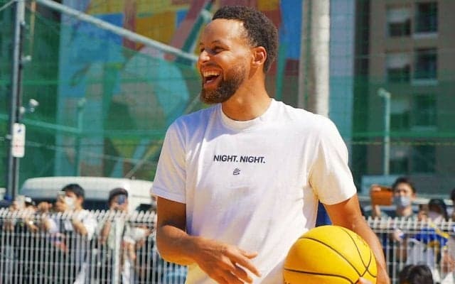 【NBA】ステフィン・カリーが東京・天王洲のカリー・コートでダンク失敗！