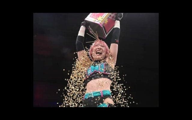 結婚後もハードコアマッチで味わう「生きてる感じ」。ハイパーミサヲは「らしくあらねばならない」という概念を破壊し続ける