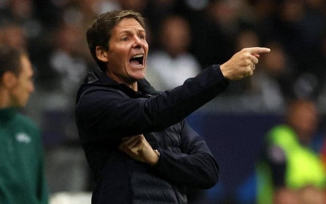 「マコトは素晴らしいプレー」トッテナムを枠内シュート0に抑えた長谷部誠を指揮官が絶賛「選手のみんなを称えたい」