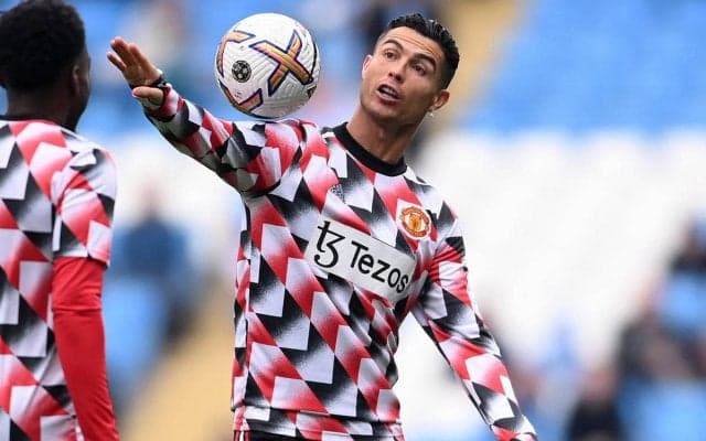 C・ロナウドはライバルでもリスペクト…ダービー前にシティのクレストを踏まず見事に回避したことが話題