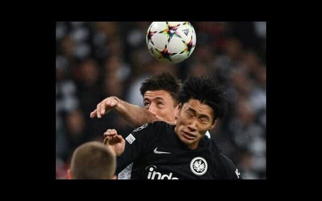 鎌田大地の適性を再確認したCLスパーズ戦。左サイドより１トップ下、日本代表のほうがストレスはなさそうだ