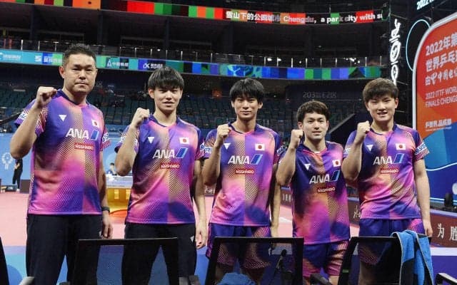 【世界卓球】日本男子が準々決勝進出 2大会ぶりのメダル獲得へ！張本「次は何が何でも勝つ」