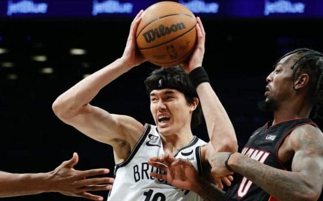 ネッツの渡邊雄太がヒートとのプレシーズンマッチで3得点2ブロック…チームは敗戦