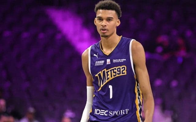 ウェンバンヤマの実力がNBAを歪める？某GMが危惧「最下位レースが始まる」