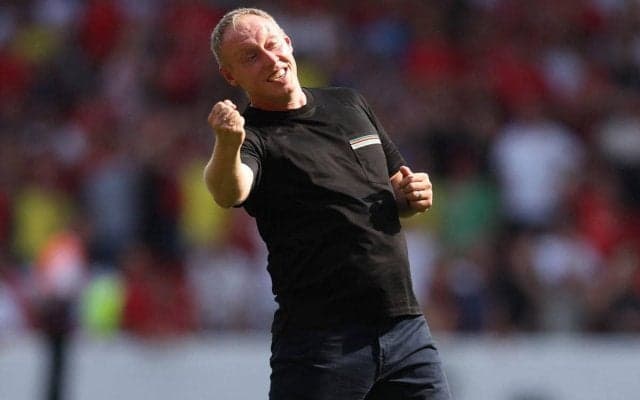 監督交代報道から一転、フォレストがクーパー監督と契約延長を発表…5連敗で最下位転落