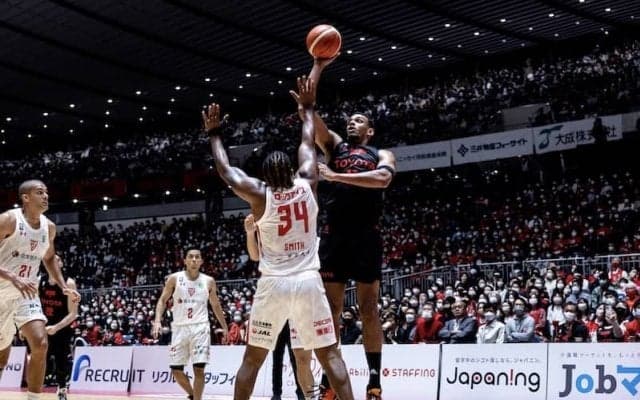 アルバルク東京が代々木第一体育館で白星…1Qに奪ったリードを保ち千葉ジェッツを撃破