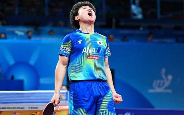 張本智和、衝撃の世界1位撃破＆2勝　1人で中国を追い詰め「世界最強だから良いプレーできた」【世界卓球】