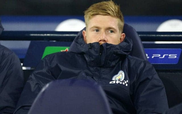 「めっちゃ面白い！」「一番賢いやつ」デ・ブライネが試合の外でカンセロをアシスト「史上最高のMF」