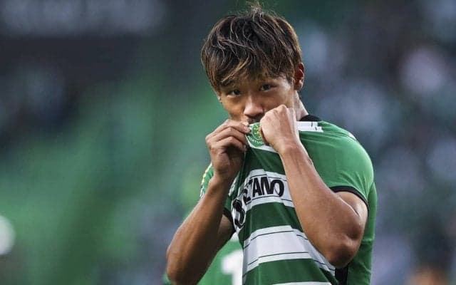 ｢これは攻田英正｣!? MF守田英正が｢2戦連続ゴール｣で連勝に貢献! 田川亨介もゴールを決めて日本人2人が得点するも、試合は守田に軍配