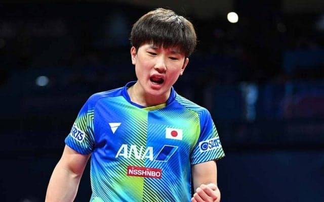 張本智和、世界1位斬りの裏でミラクルプレー　海外衝撃「樊振東を倒せた理由はこれだ」