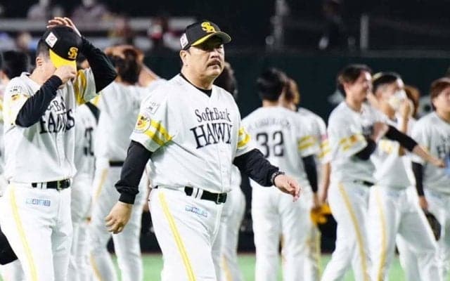 鷹・柳田が「引っ張ってくれている」　連日の活躍を指揮官絶賛「疲れていると思うが」