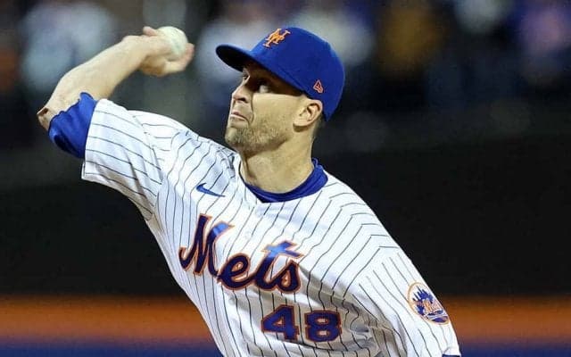 MLBで強打者が転んだ衝撃の3球　最強右腕の163km→164km→164kmに「ソトの膝壊したかと」