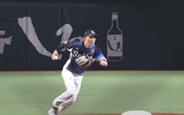 隙ついたはずが…源田の「捕球の仕方えぐ」　一転して“奈落の底”で走者は大逃亡